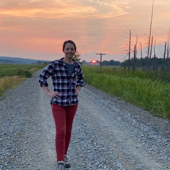 Meet your Posher, Bridget - Picture 3 of 3